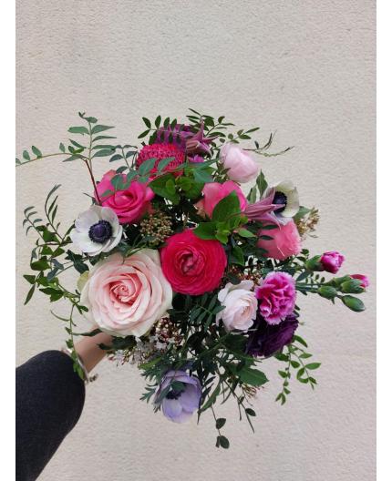 Bouquet de fleuriste rond vives